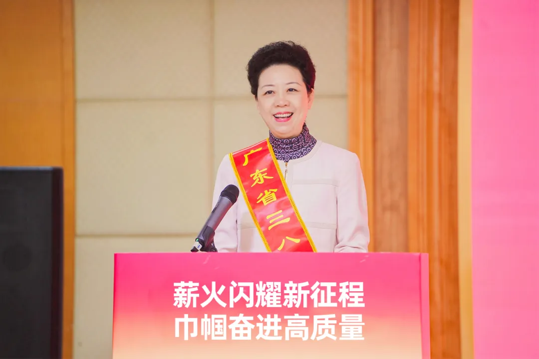 中国妇女报 | AG尊龙凯时李倩仪专访：以供应链为笔，绘行业新篇章